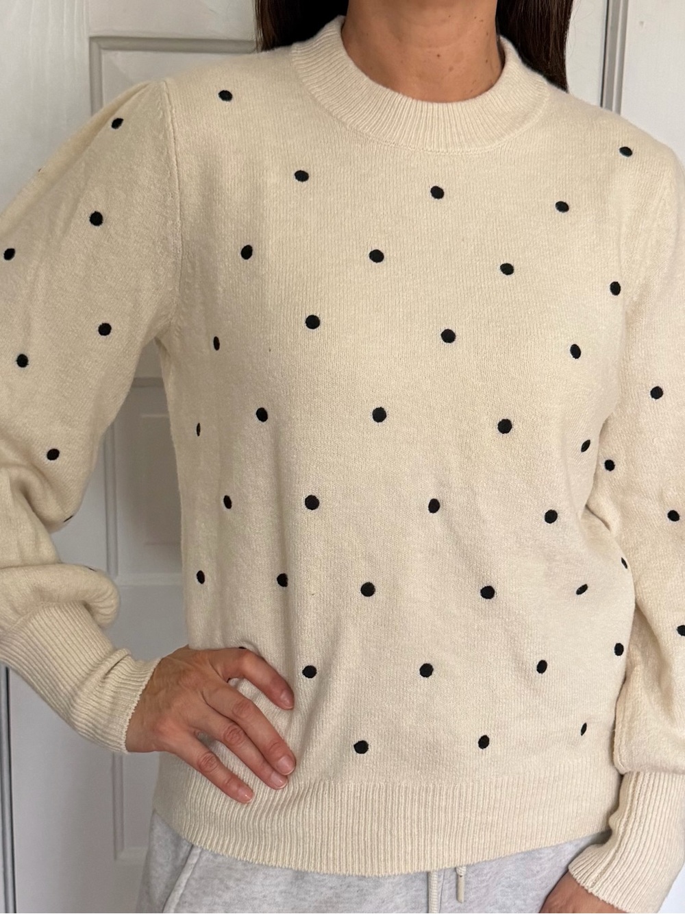 Who What Wear Cream Crewneck Sweater with Black Polka Dots